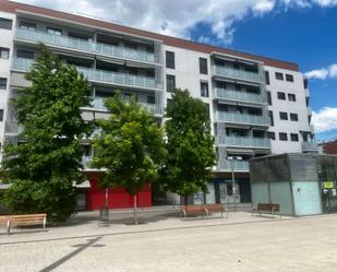 Exterior view of Flat for sale in Mollet del Vallès  with Air Conditioner, Terrace and Swimming Pool