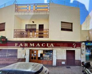 Vista exterior de Casa o xalet en venda en  Almería Capital amb Terrassa