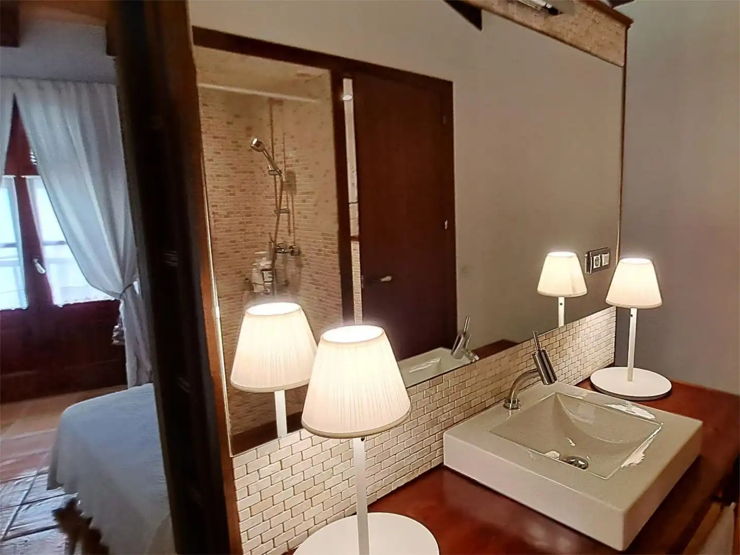 Casa adosada en venta en Carrer Comtes D'empúries, 9, Castelló d'Empúries Baño de Casa adosada en venta en Castelló d'Empúries con Aire acondicionado, Terraza y Balcón