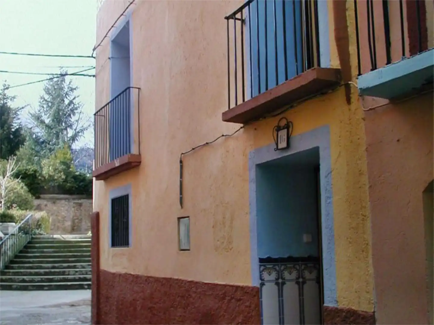 Exterior view of Detached homes for sale in Santa Cruz de Grío  with Balcony