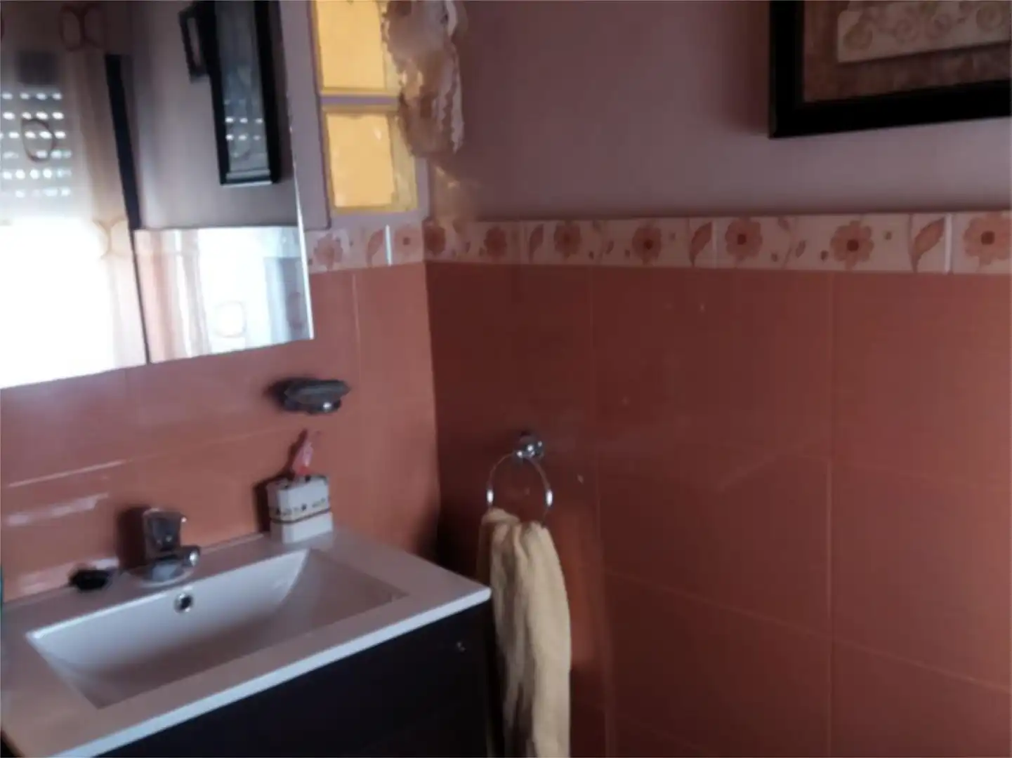 Bathroom of Detached homes for sale in Santa Cruz de Grío  with Balcony