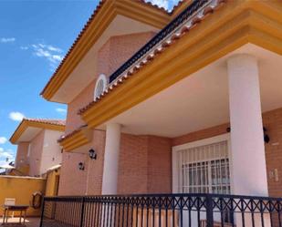 Vista exterior de Casa o xalet en venda en  Murcia Capital amb Aire condicionat, Terrassa i Balcó