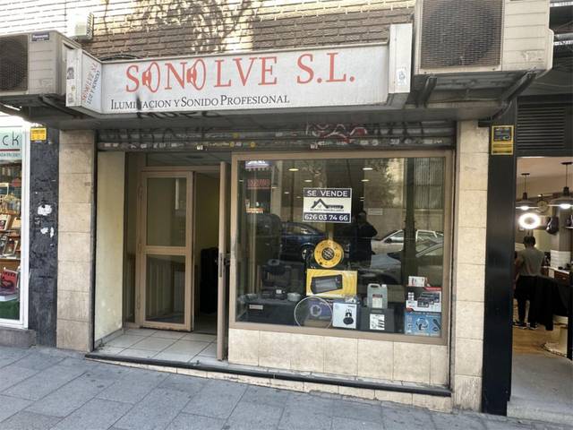 Local comercial en Venta en Calle de Valencia, 23 en Embajadores - Lavapiés