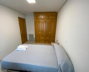 Flat to share in Calle Capitán Cortés, 19, El Pilar - La Estación