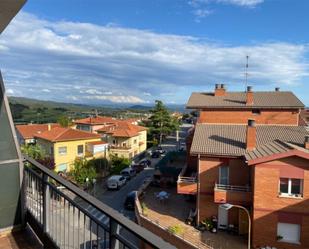 Vista exterior de Pis en venda en Berga amb Balcó