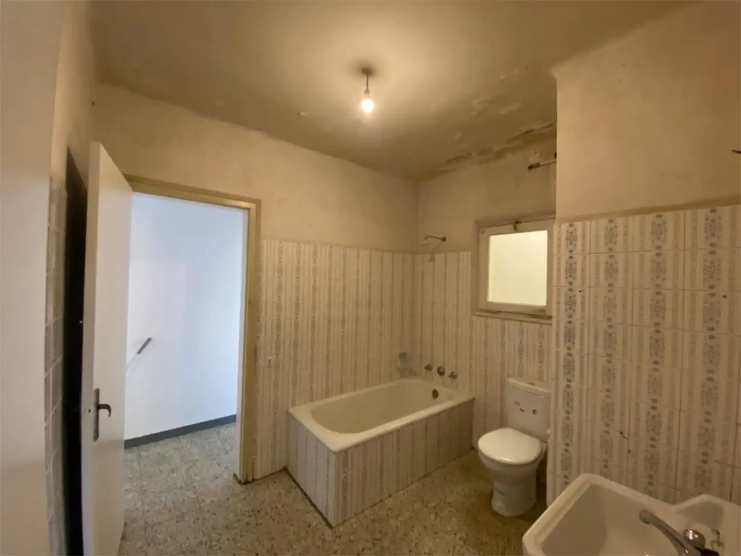 Bathroom of Flat for sale in Berga  with Balcony
