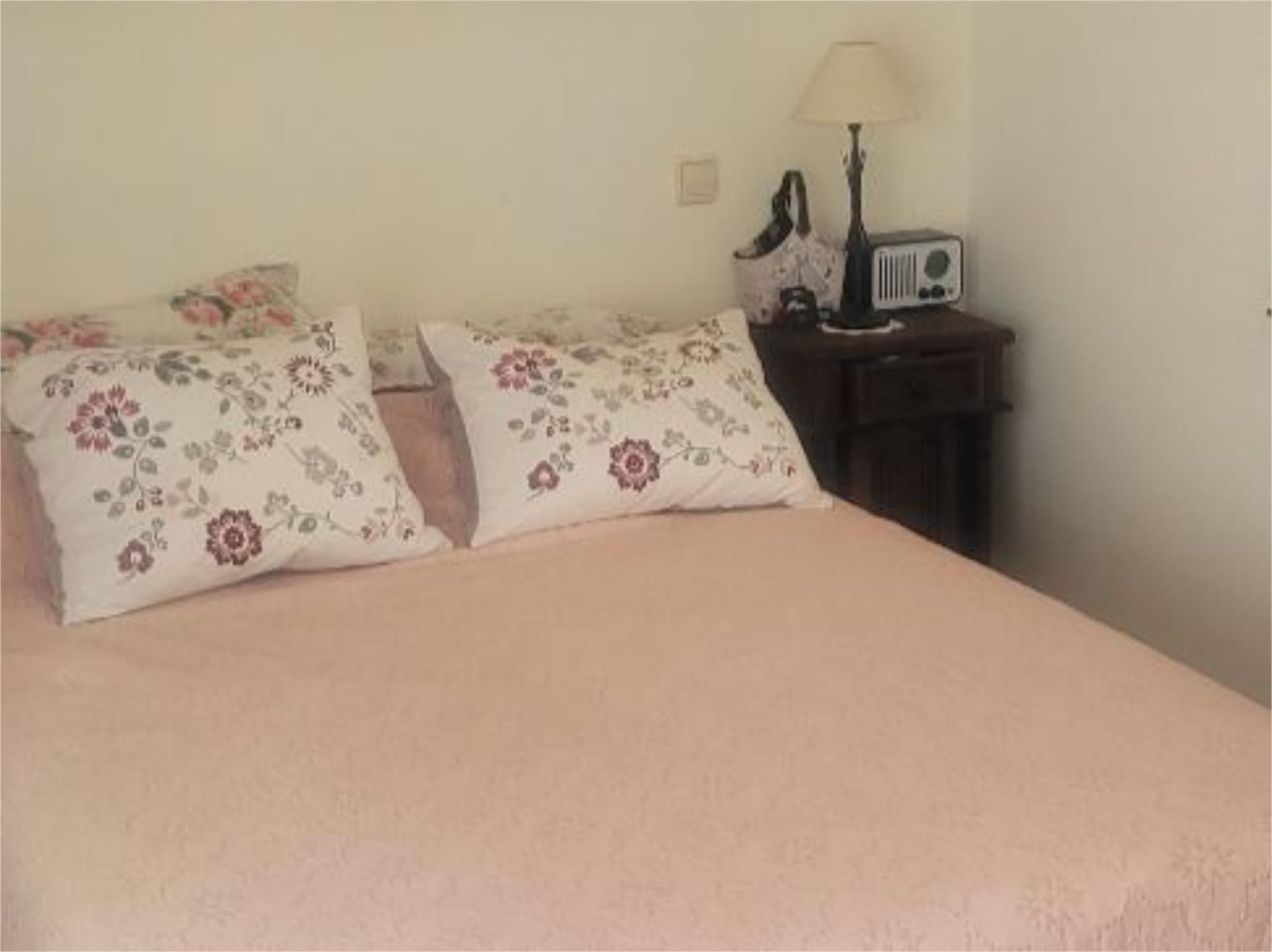 Dormitori de Casa o xalet per a compartir en Becerril de la Sierra amb Calefacció, Jardí privat i Moblat