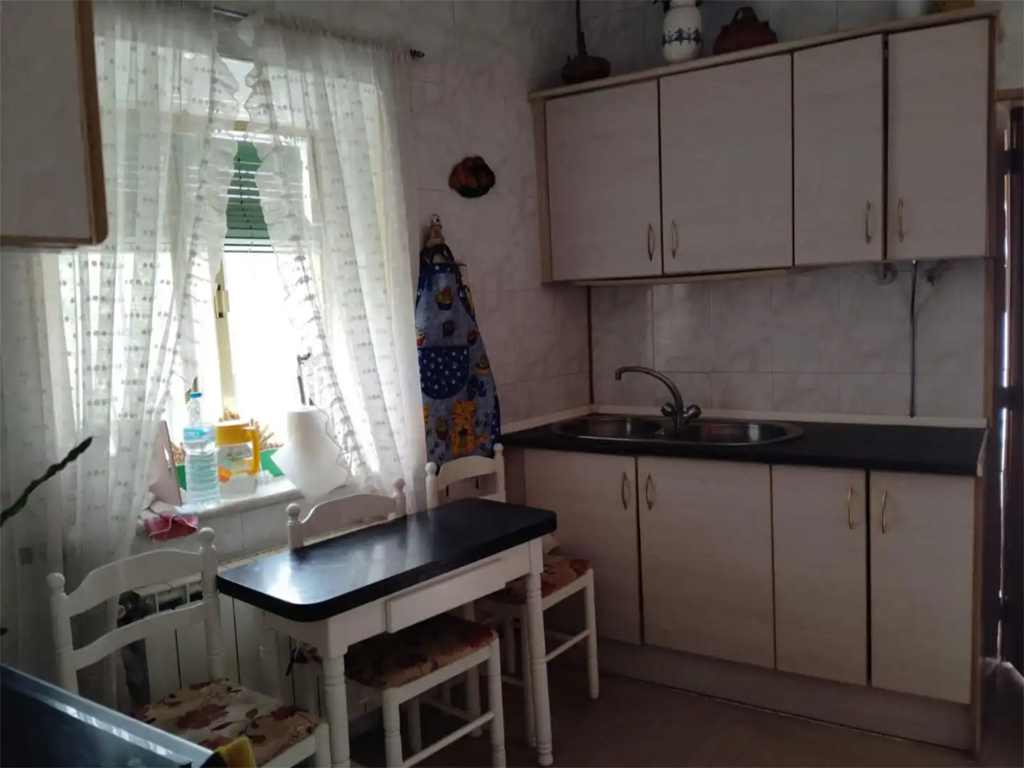 Casa o chalet en venta en Barriada Venta de Cárdenas, 17, Almuradiel Cocina de Casa o chalet en venta en Almuradiel con Calefacción, Jardín privado y Trastero