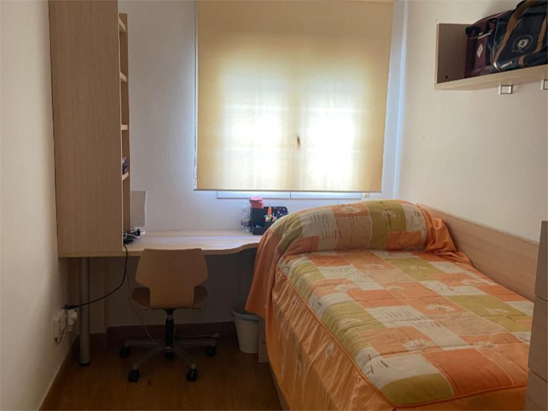 Dormitori de Pis per a compartir en  Zaragoza Capital amb Aire condicionat, Calefacció i Parquet