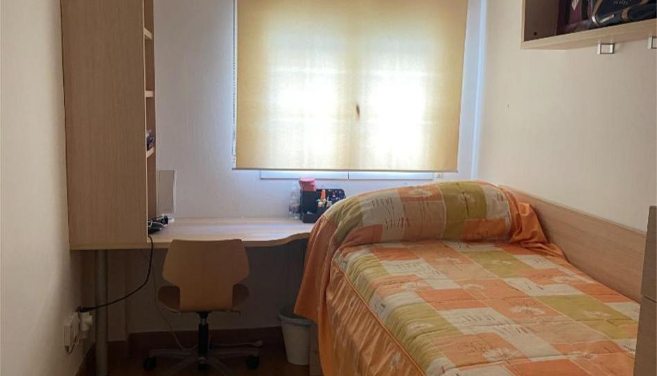 Flat to share in Calle de María Guerrero, 27, La Bozada – Parque Delicias, Zaragoza - image 1 Photo 1 of Flat to share in Calle de María Guerrero, 27, La Bozada – Parque Delicias, Zaragoza