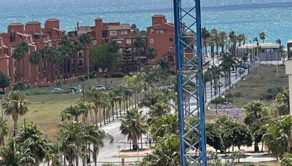 Piso de alquiler en Calle John Lennon, 8, Playamar - Benyamina, Torremolinos - imagen 1 Foto 1 de Piso de alquiler en Calle John Lennon, 8, Playamar - Benyamina, Torremolinos