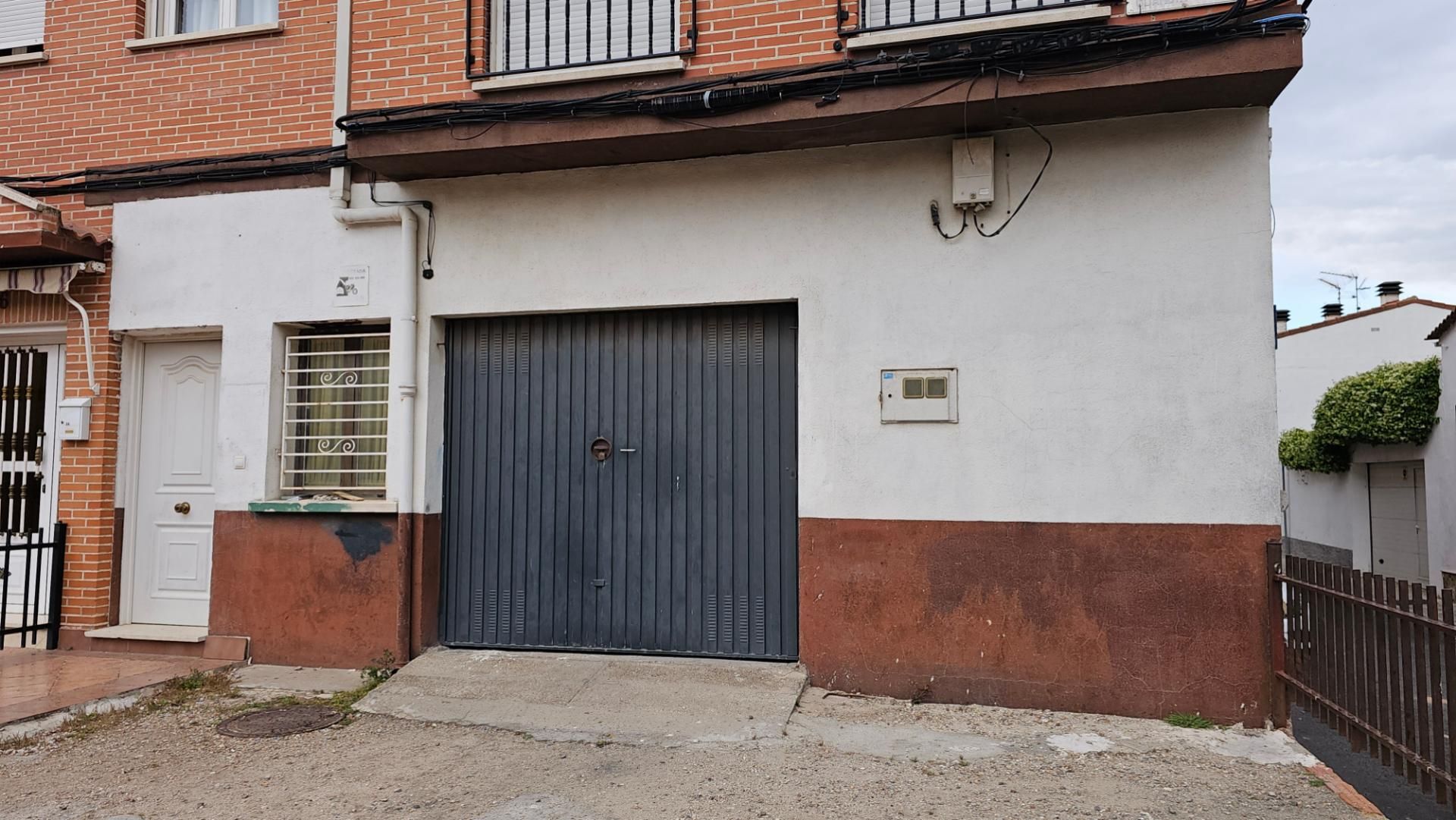 Aparcament de Local en venda en Marchamalo amb Aire condicionat i Calefacció