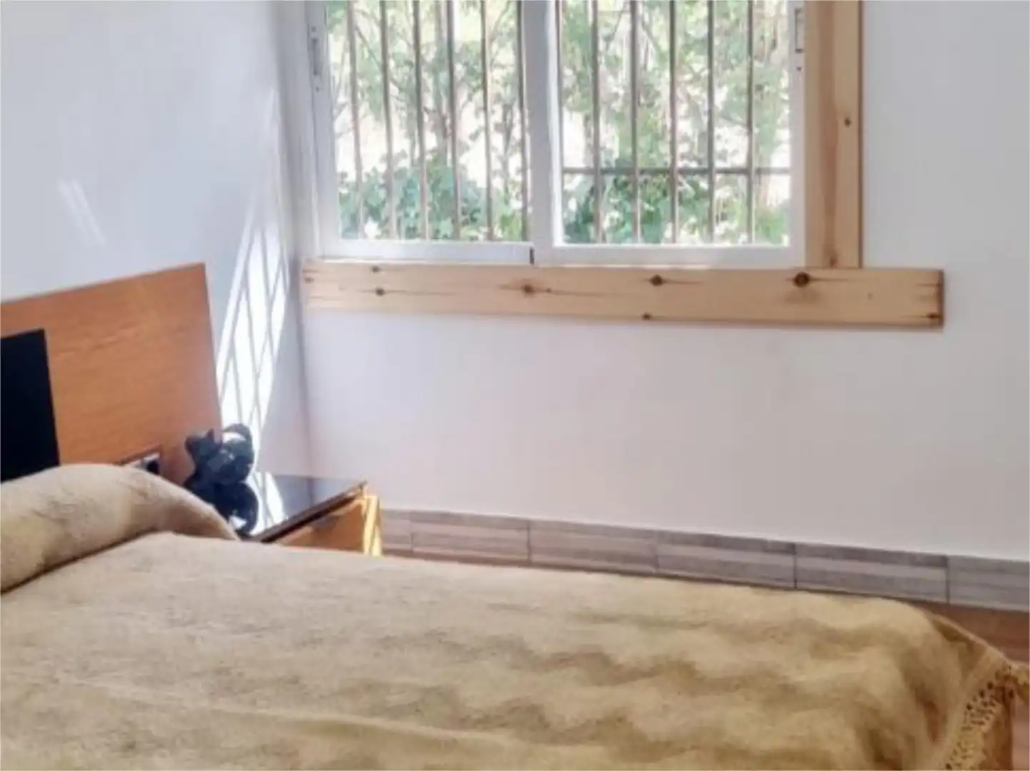 Houses for sale in Calle Matutano, 15, Macastre Bedroom of Houses for sale in Macastre with Air Conditioner, Private garden and Parquet flooring
