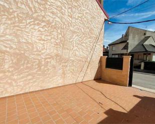 Außenansicht von Haus oder Chalet zum verkauf in Castrillo de Don Juan mit Terrasse