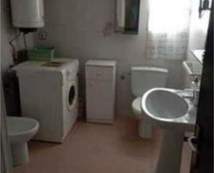 Bathroom of Single-family semi-detached for sale in La Iglesuela del Cid