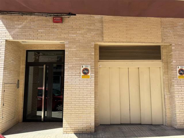 Garaje en Alquiler en Carrer Novelda, 2 en Centro