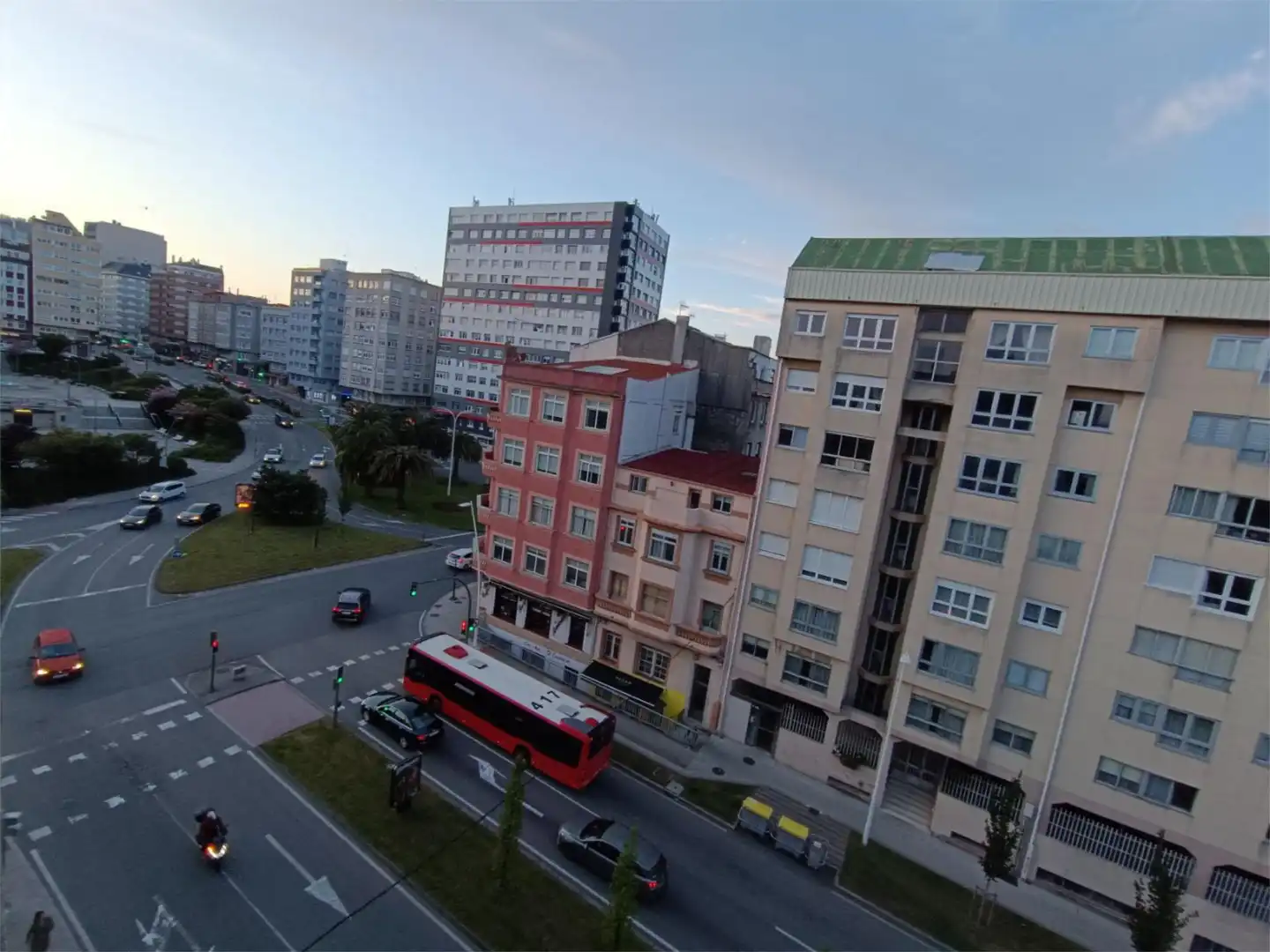 Pis en venda a Avenida Ferrocarril, 3, Os Mallos Vista exterior de Pis en venda en A Coruña Capital