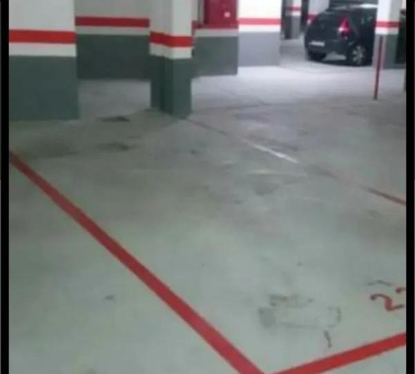 Foto 1 de Garaje de alquiler en Calle Bardenas Reales, 78, Sarriguren, Navarra