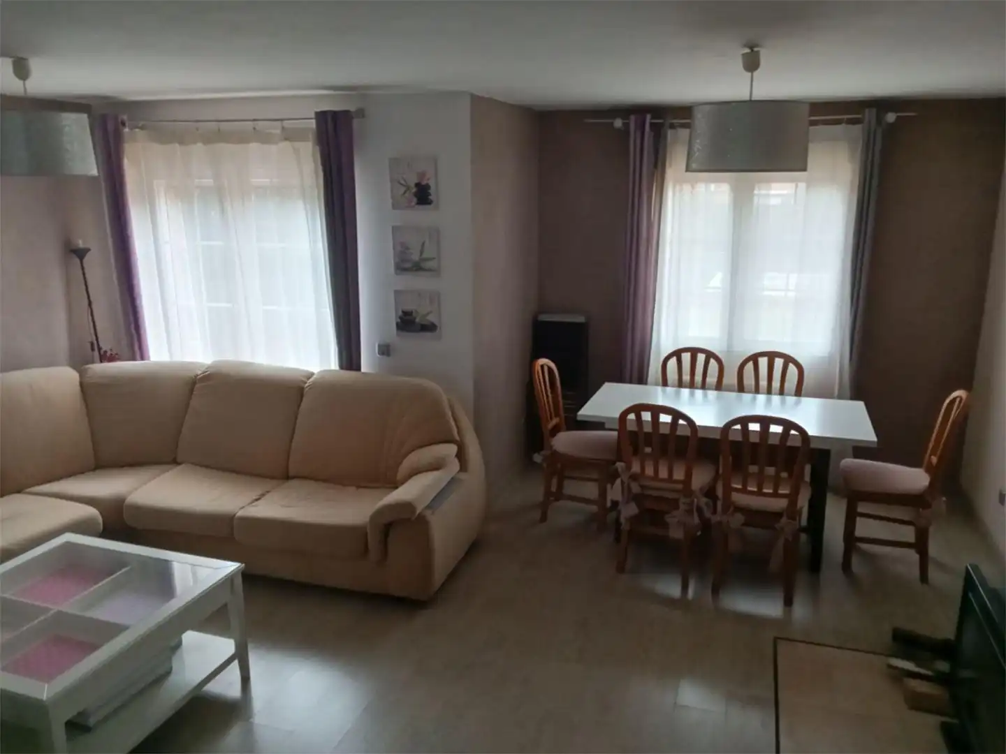 Habitació a Calle Piedras Vivas, 118, Villafranca del Castillo Sala d'estar de Pis per a compartir en Villanueva de la Cañada amb Calefacció, Jardí privat i Terrassa