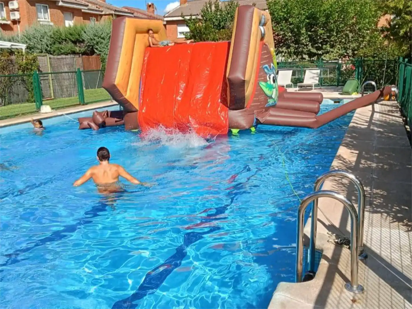 Habitació a Calle Piedras Vivas, 118, Villafranca del Castillo Piscina de Pis per a compartir en Villanueva de la Cañada amb Calefacció, Jardí privat i Terrassa