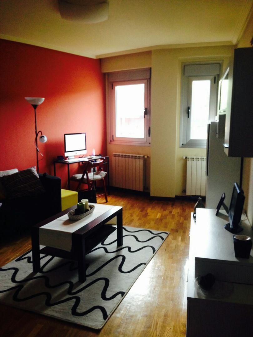 Sala d'estar de Apartament en venda en Siero amb Calefacció, Parquet i Traster