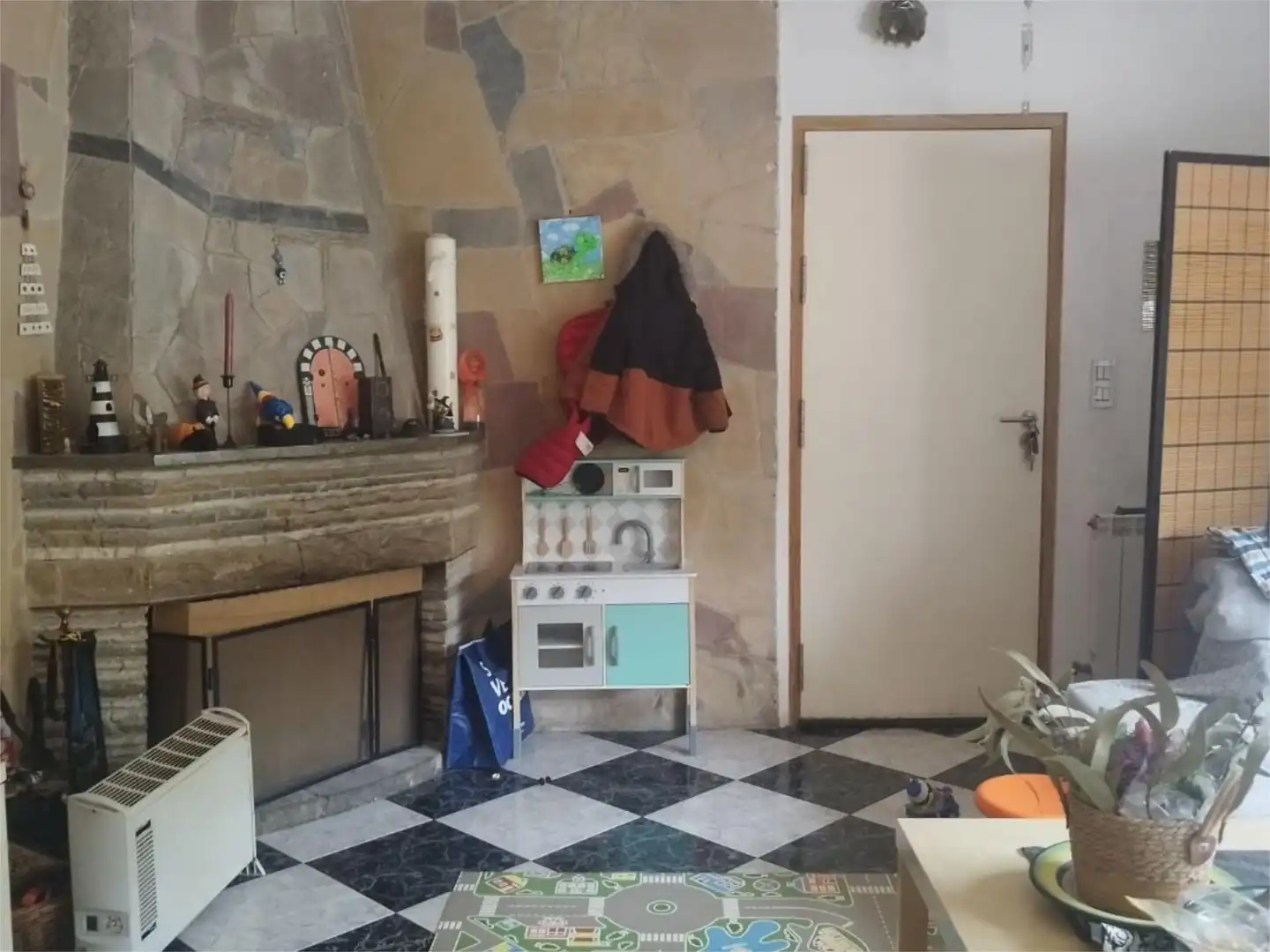 Living room of Houses for sale in Castellbell i el Vilar  with Terrace, Swimming Pool and Balcony