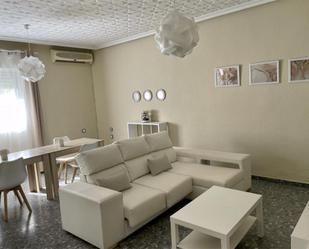 Living room of House or chalet to share in Linares  with Private garden, Furnished and Oven