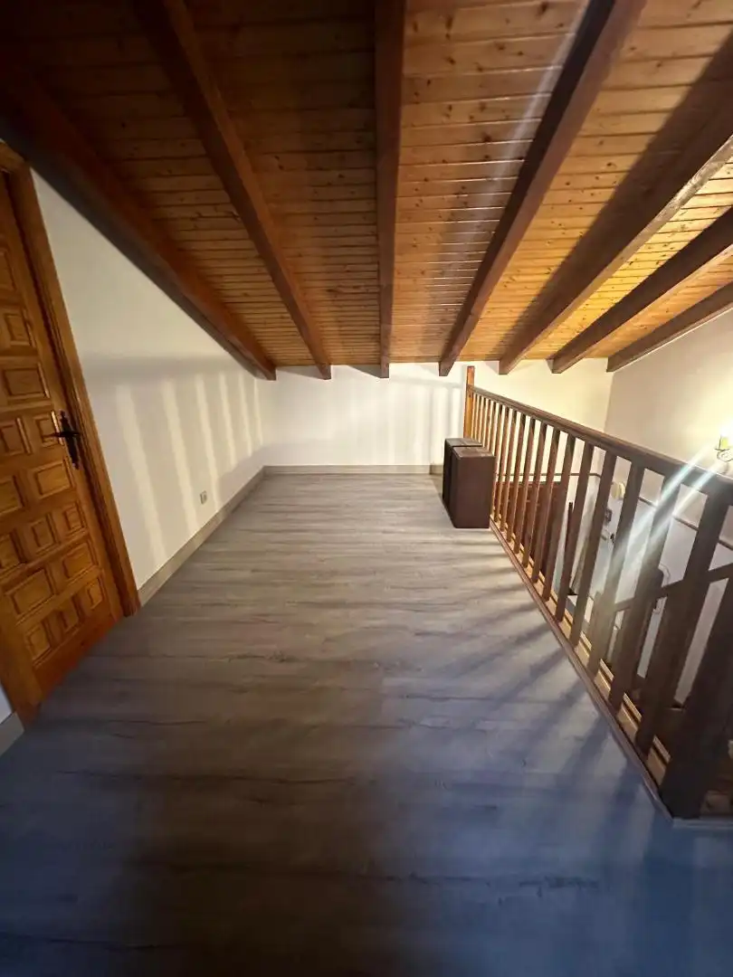 Casa adosada en venta en Armentiabo Bidea, 2, Mendizorrotza - Armentia Casa adosada en venta en Vitoria - Gasteiz con Calefacción, Jardín privado y Parquet