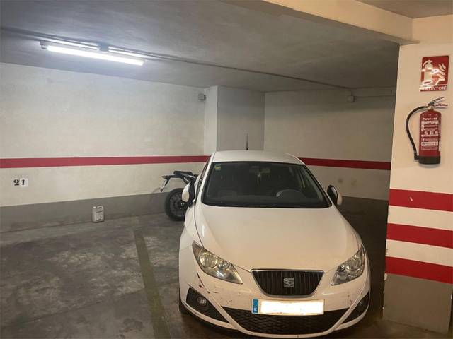 Garaje en Venta en Carrer de la Reina Na Maria, 13 en Russafa