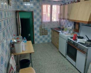 Cuina de Casa o xalet en venda en Cetina amb Terrassa