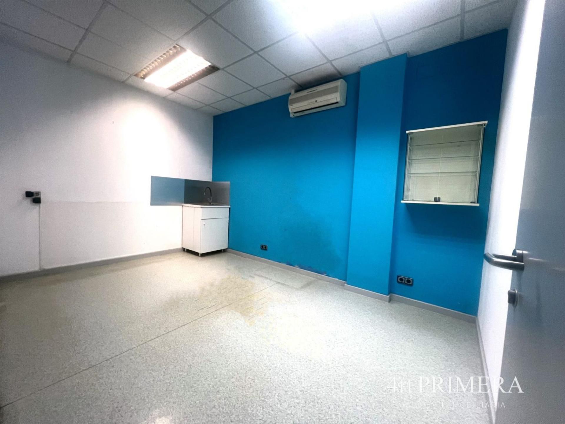 Premises for sale in La Garriga  with Air Conditioner and Heating