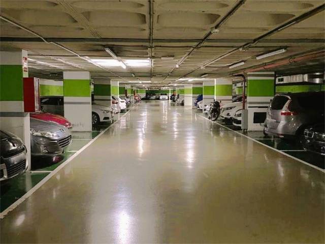 Garaje en Venta en Carrer del Castor, 11 en La Guineueta