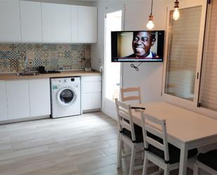 Kitchen of Flat to share in  Valencia Capital  with Terrace and Balcony