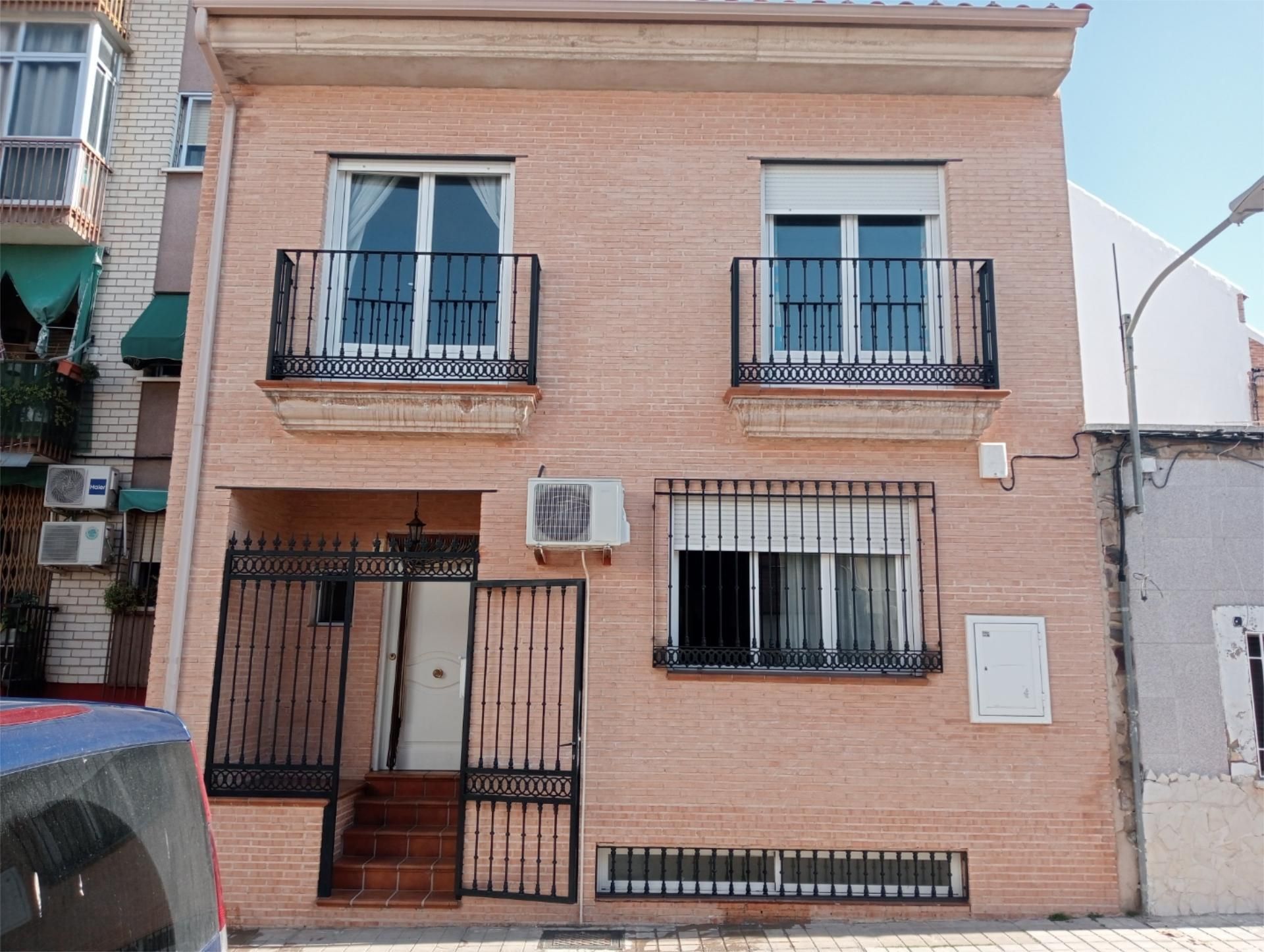Exterior view of Single-family semi-detached for sale in Ciudad Real Capital  with Balcony