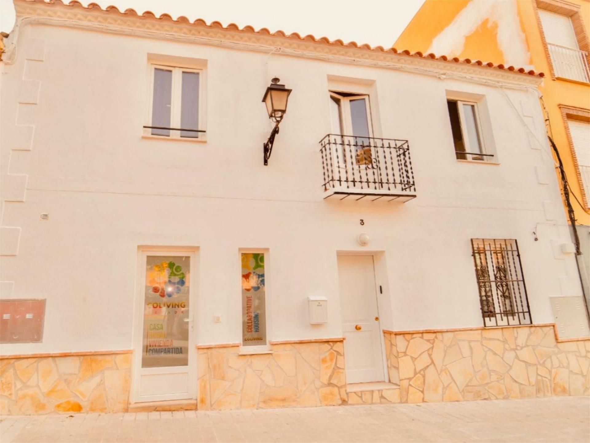 Vista exterior de Casa adosada en venda en La Zubia amb Aire condicionat, Terrassa i Balcó