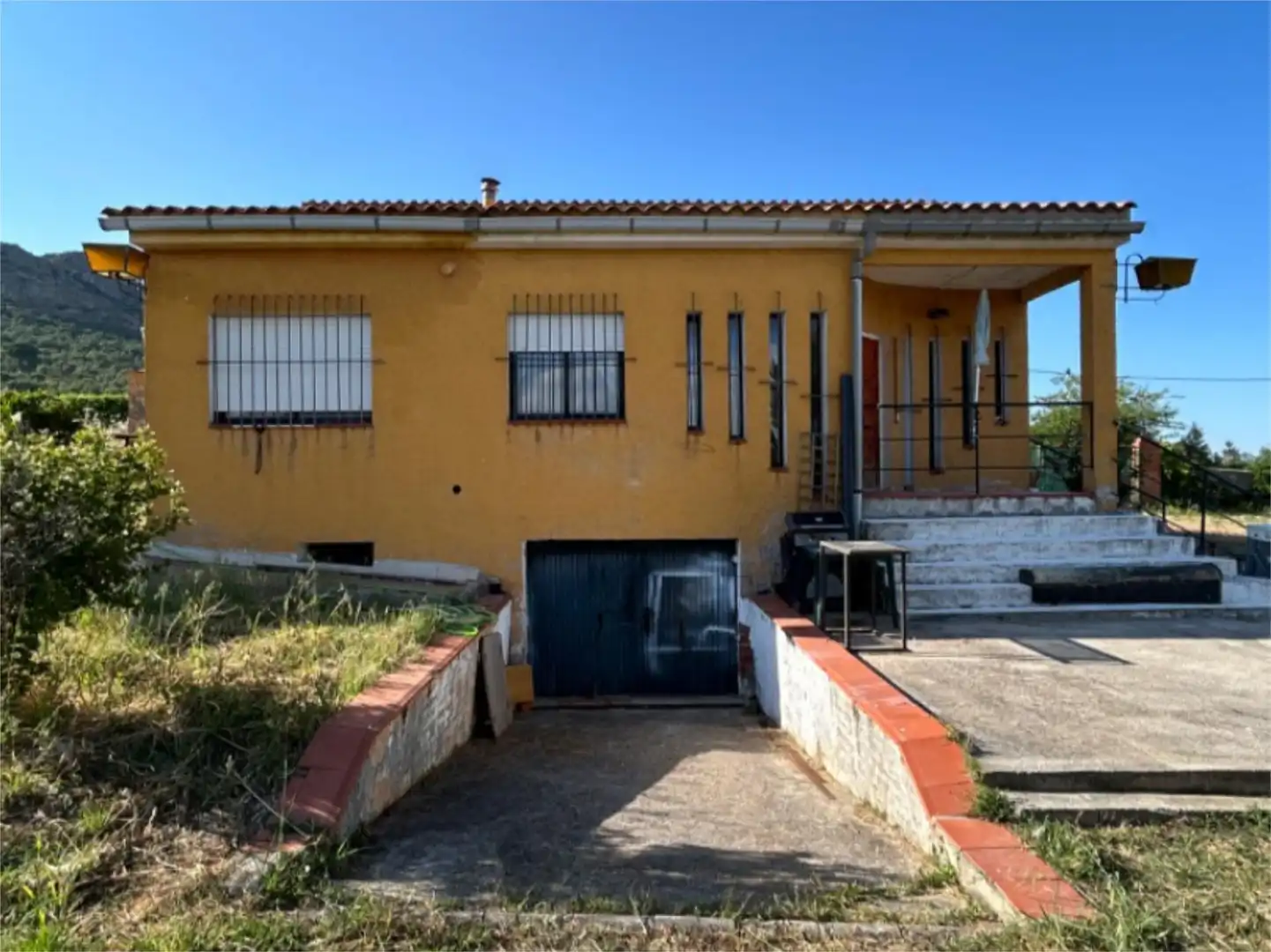 Casa o xalet en venda a Carretera de Cáceres, 22, Valdesalor - Rincón de Ballesteros Vista exterior de Casa o xalet en venda en Cáceres amb Moblat