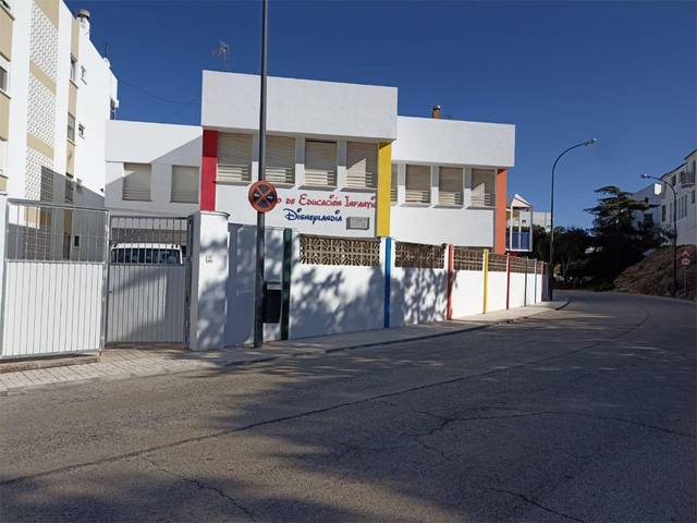 Local comercial en Venta en Calle Arquitecto Torcuato Cayón, 4 en Hornos Púnicos