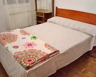 Flat to share in Calle de Ambroz, 2,  Madrid Capital