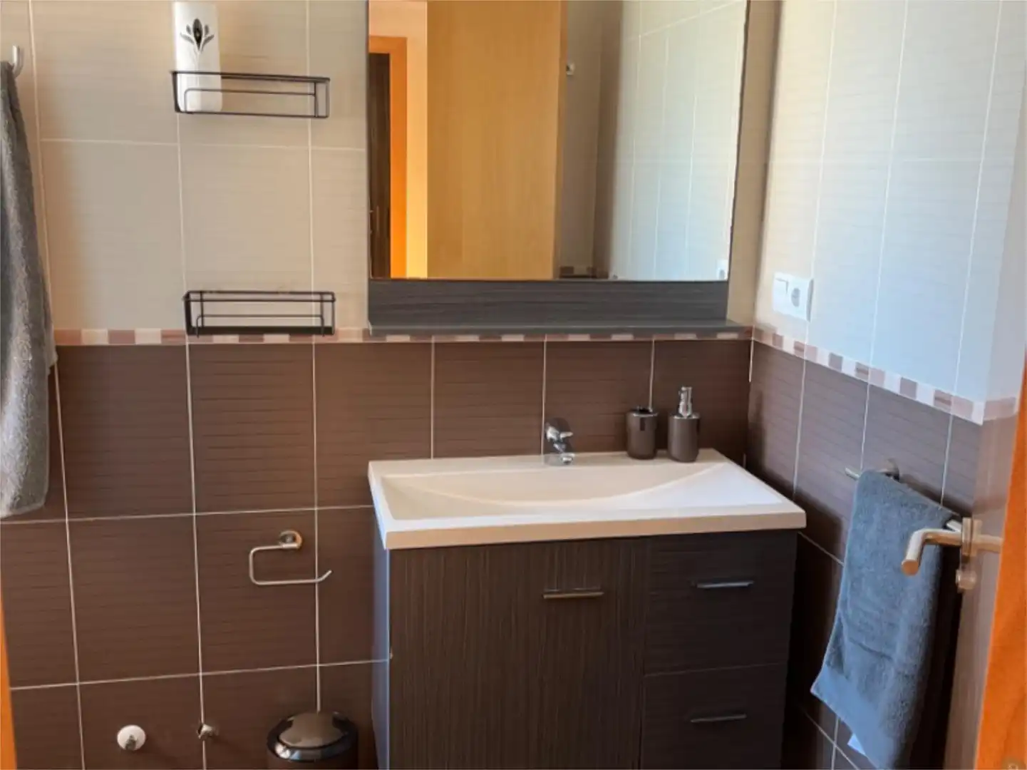 Flat for rent in Carrer les Neus, 56, Piles Bathroom of Flat for rent in Piles with Air Conditioner, Heating and Terrace