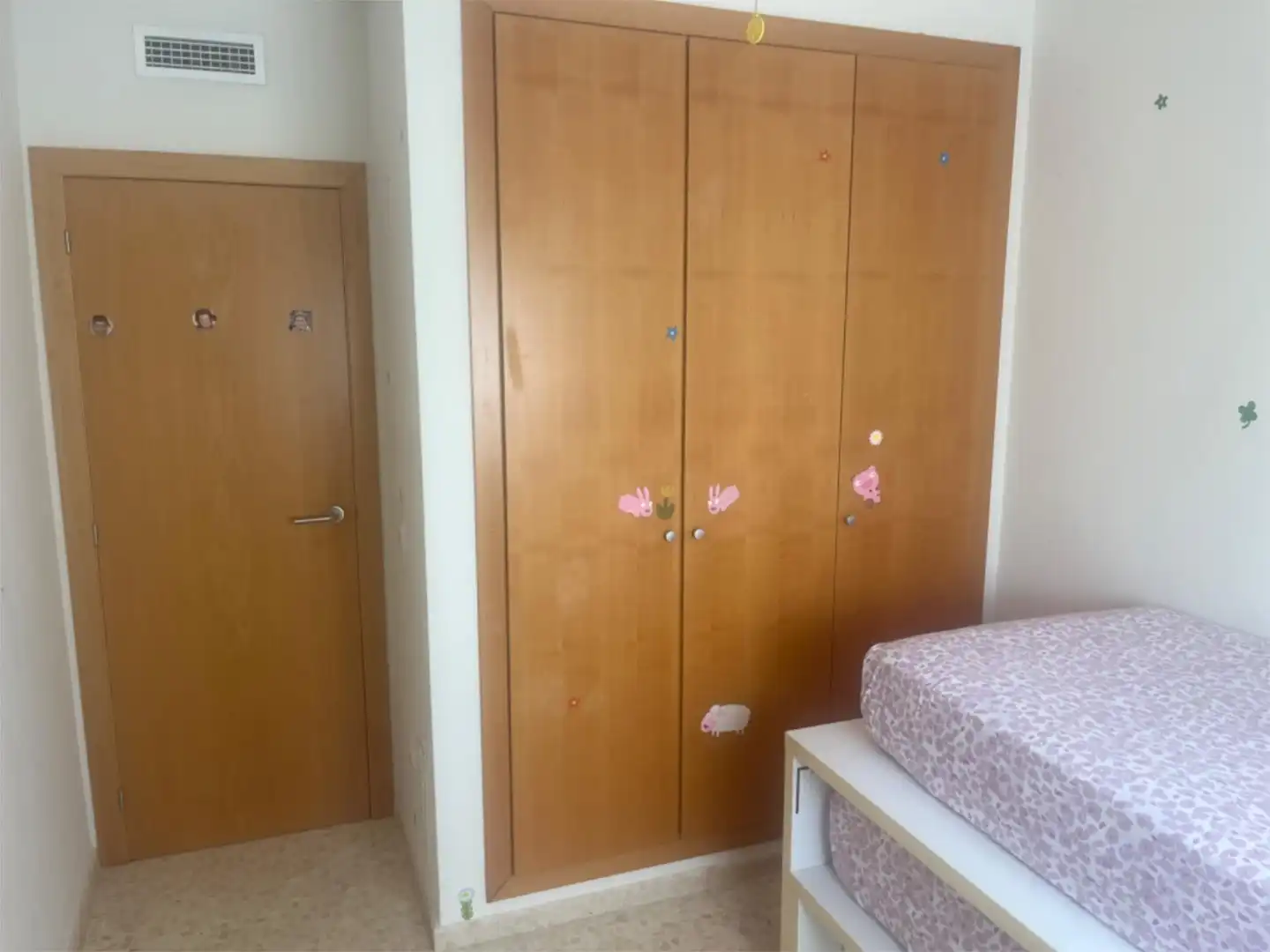 Flat for rent in Carrer les Neus, 56, Piles Bedroom of Flat for rent in Piles with Air Conditioner, Heating and Terrace