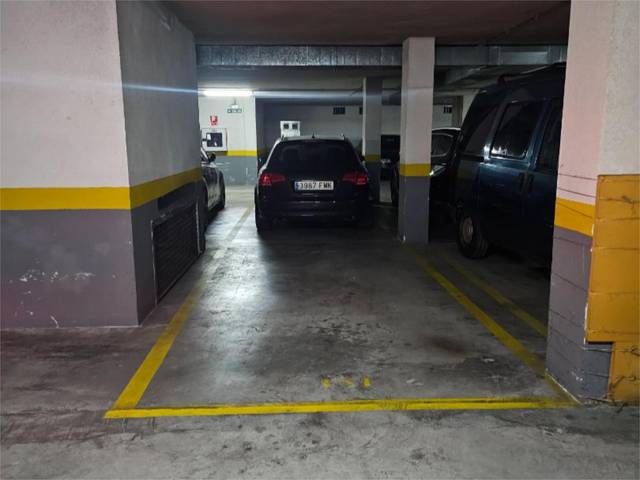 Garaje en Venta en Calle Hermanos Noain, 2 en Ansoáin / Antsoain