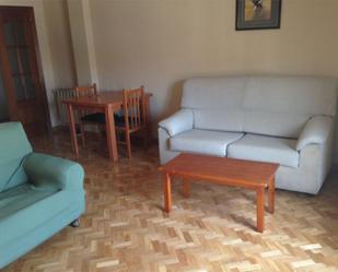 Living room of Flat to rent in Herencia  with Terrace and Balcony