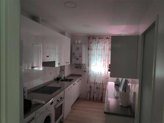 Piso en Alquiler en Calle de la Velles, 13 en San Bernardo