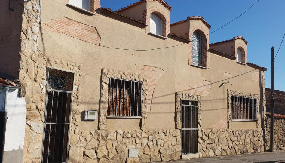 Foto 1 de Casa adosada en venda a Calle Corrales, 3, Peñausende, Zamora
