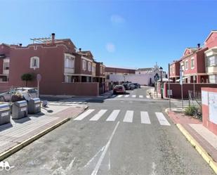 Single-family semi-detached to rent in Calle Cazorla, 10, Bollullos de la Mitación