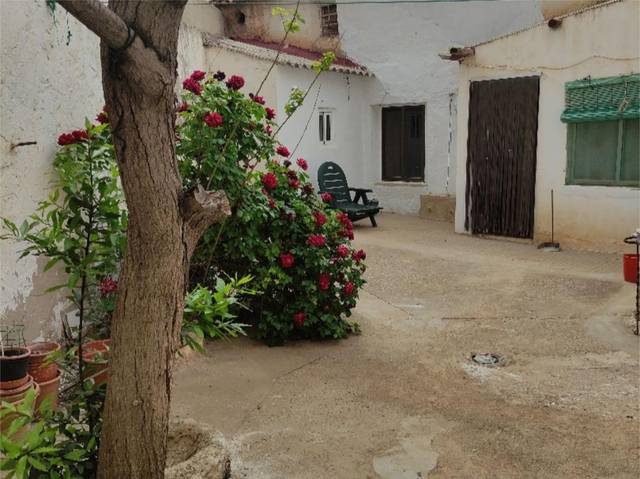 Casa adosada en Venta en Calle Albacete, 10 en Pozuelo (Albacete)