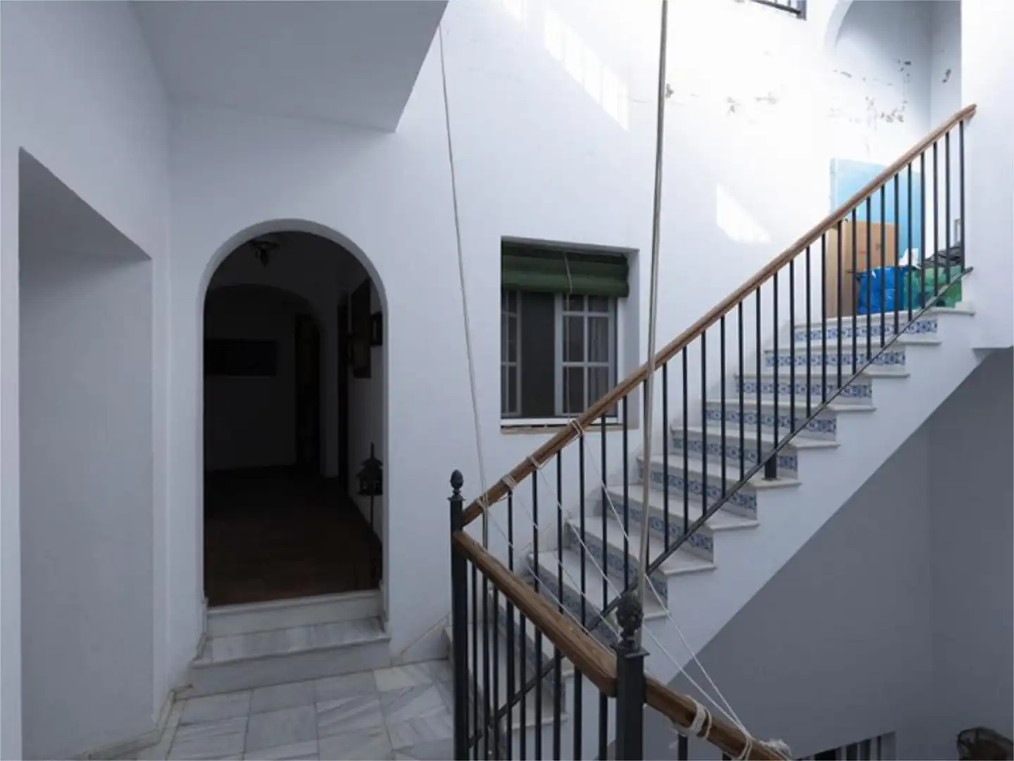 Casa adosada en venta en Carmona con Terraza