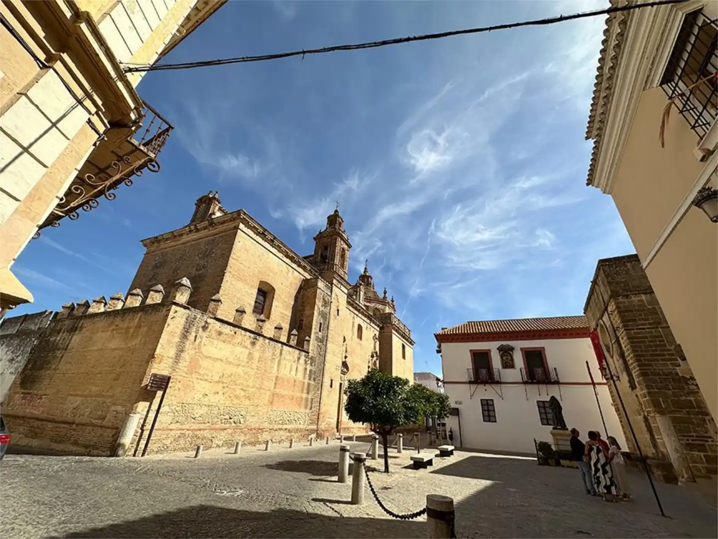Vista exterior de Casa adosada en venta en Carmona con Terraza