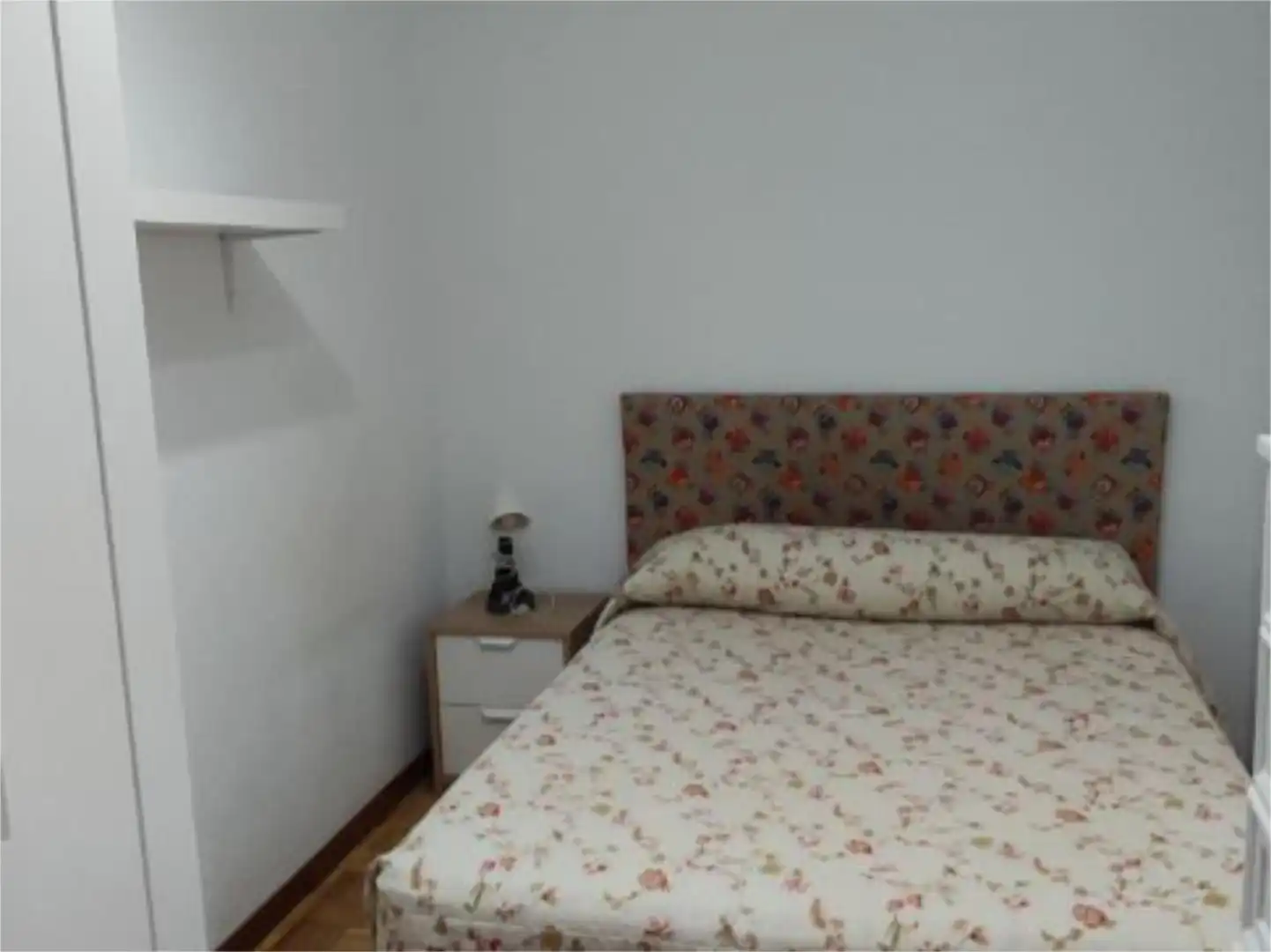 Zimmer in Calle Río Nalón, 1, Venecia - Nueva Alcalá Zimmer in Calle Río Nalón, 1, Venecia - Nueva Alcalá