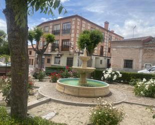 Vista exterior de Local en venda en Madrigal de las Altas Torres amb Aire condicionat i Calefacció